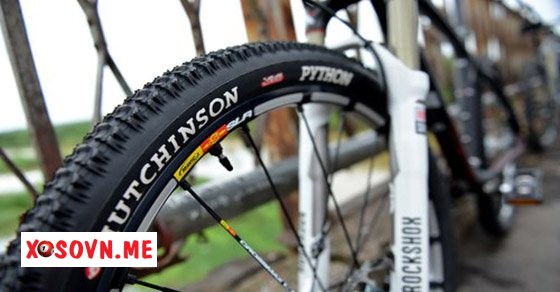 Mơ thấy vá lốp xe cẩn thận ám toán của người khác