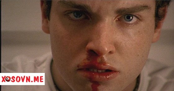 Mơ thấy nhìn thấy máu người chảy